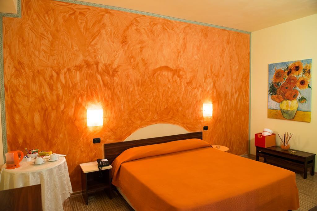 קסטרוקארו טרמה Hotel Rosa Del Deserto מראה חיצוני תמונה