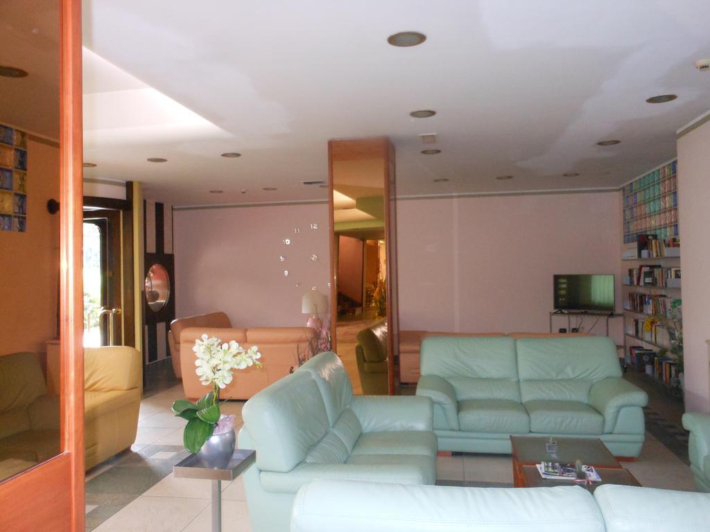 קסטרוקארו טרמה Hotel Rosa Del Deserto מראה חיצוני תמונה