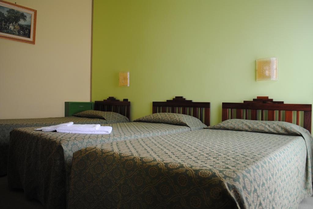 קסטרוקארו טרמה Hotel Rosa Del Deserto מראה חיצוני תמונה