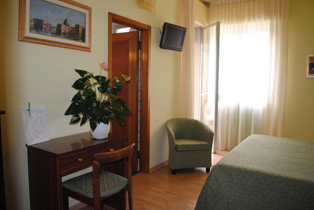 קסטרוקארו טרמה Hotel Rosa Del Deserto מראה חיצוני תמונה
