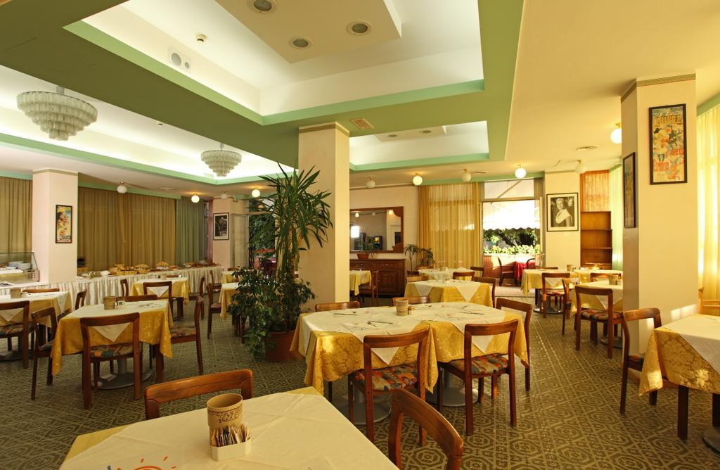 קסטרוקארו טרמה Hotel Rosa Del Deserto מראה חיצוני תמונה