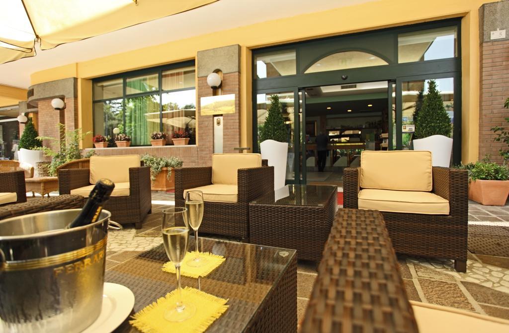 קסטרוקארו טרמה Hotel Rosa Del Deserto מראה חיצוני תמונה
