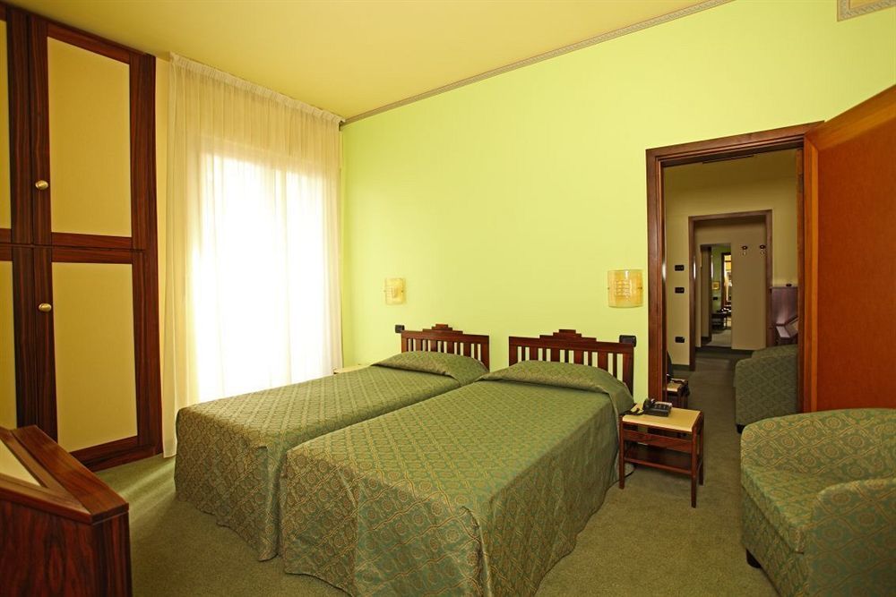 קסטרוקארו טרמה Hotel Rosa Del Deserto מראה חיצוני תמונה